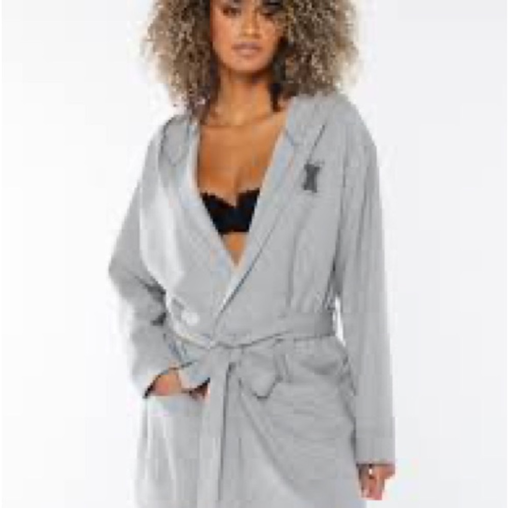 Hold For NIKKI Savage X Fenty Light Gray Robe (S)